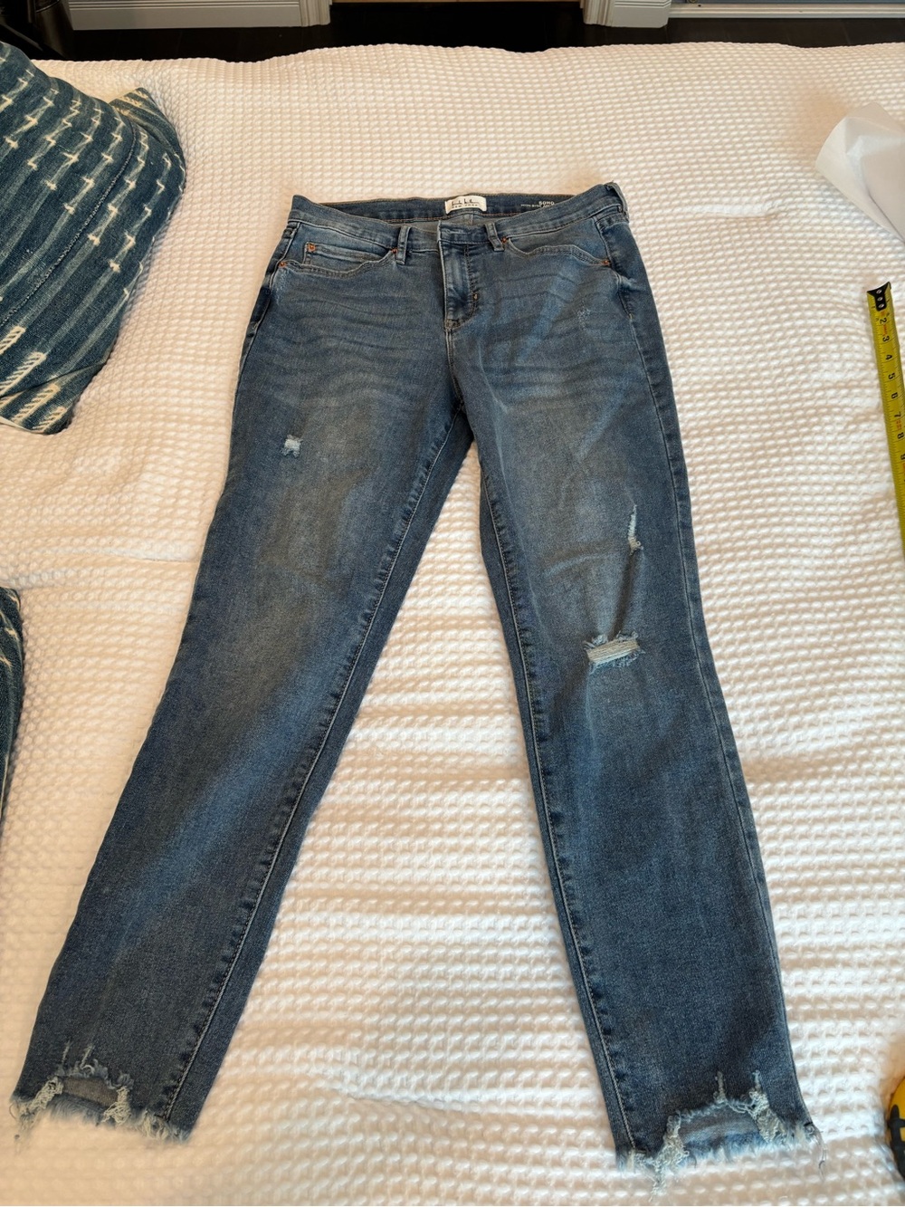 Nicole Miller Skinny Distressed Blue Jeans